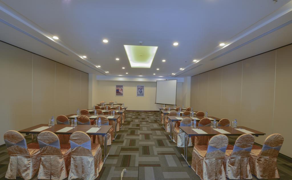 Aristo International Hotel Lao Cai Bagian luar foto