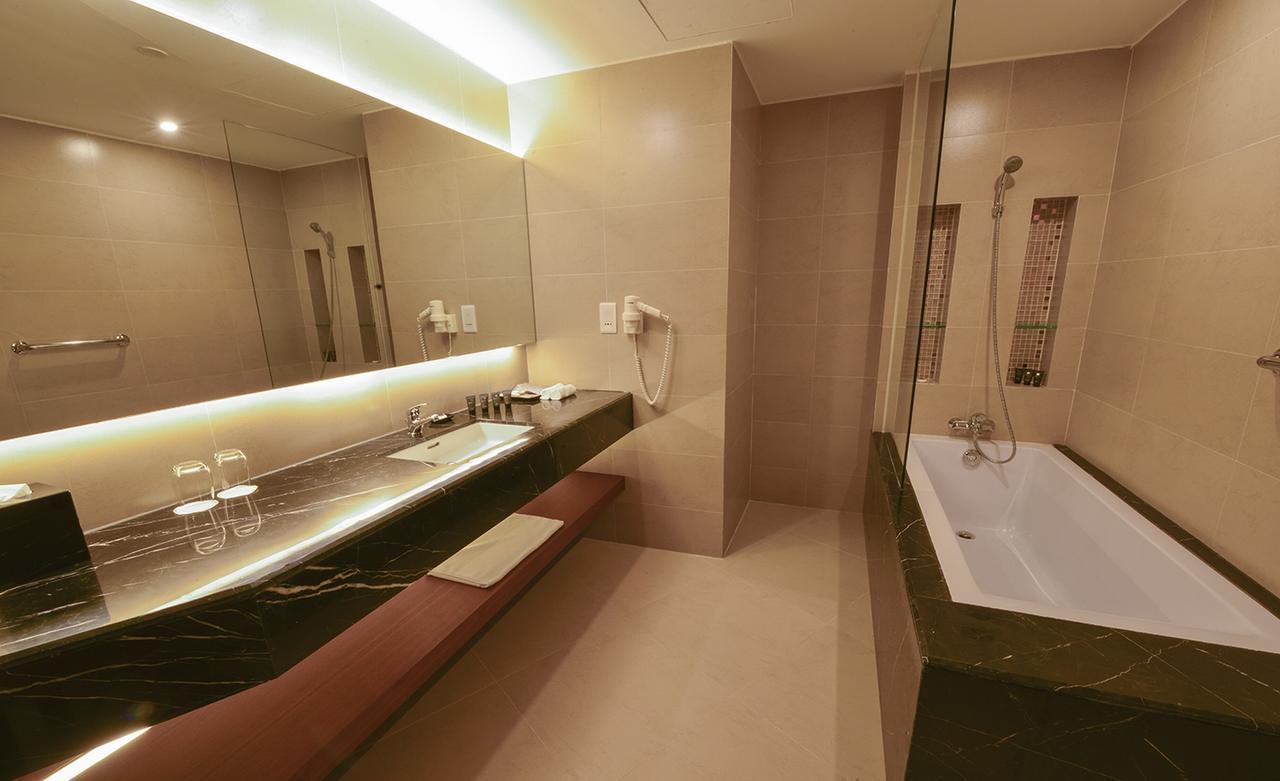 Aristo International Hotel Lao Cai Bagian luar foto