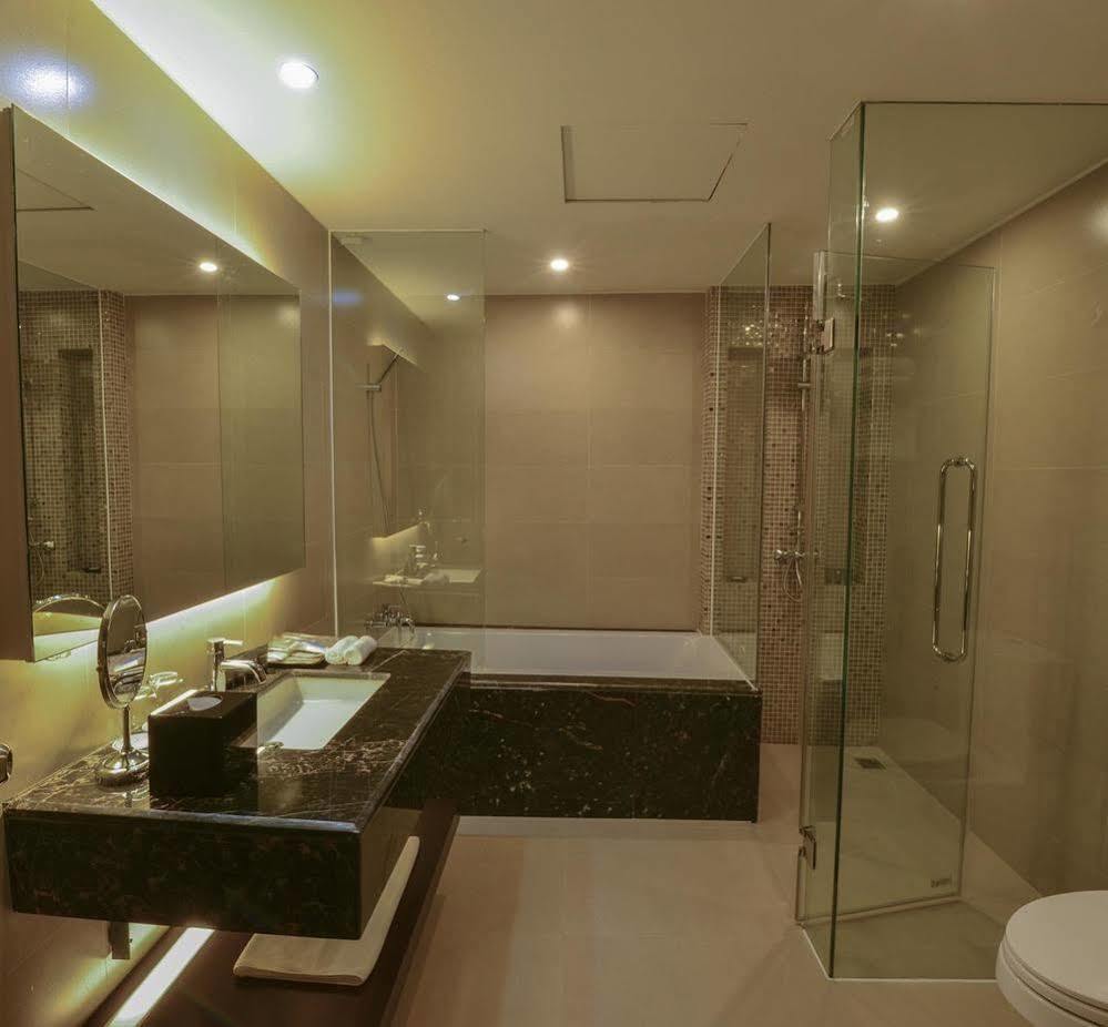 Aristo International Hotel Lao Cai Bagian luar foto